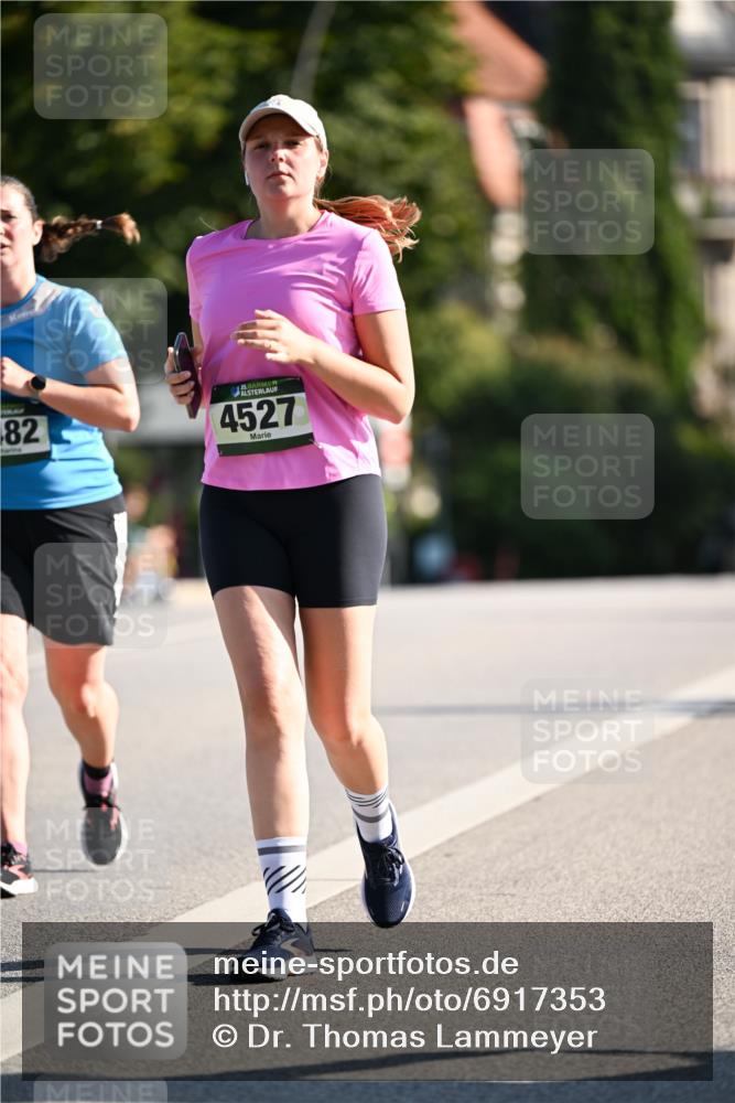01.09.2024 - BARMER Alsterlauf Dr. Thomas Lammeyer http://msf.ph/oto/6917353 01.09.2024 09:49:43 Laufen 82, 5, 4527 meine-sportfotos.de