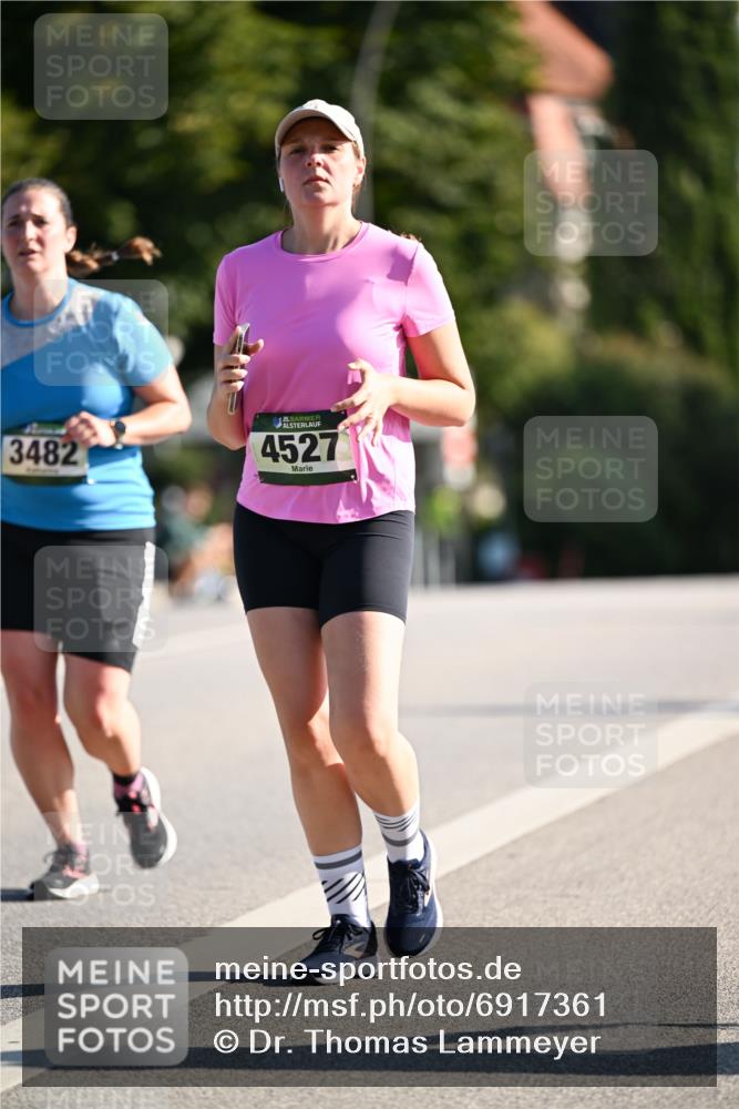 01.09.2024 - BARMER Alsterlauf Dr. Thomas Lammeyer http://msf.ph/oto/6917361 01.09.2024 09:49:43 Laufen 3482, 35, 4527 meine-sportfotos.de