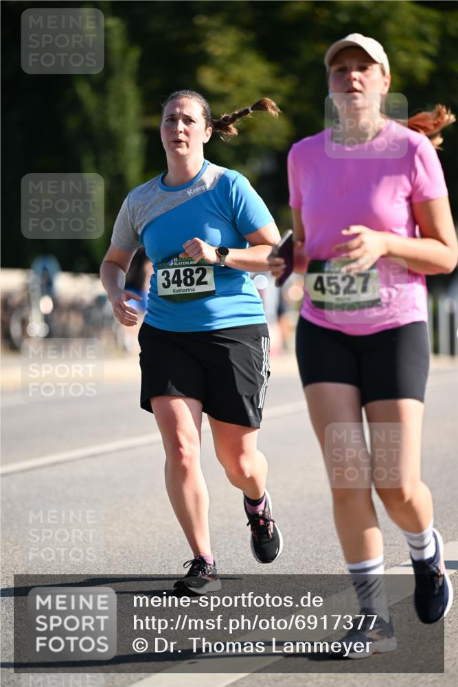 01.09.2024 - BARMER Alsterlauf Dr. Thomas Lammeyer http://msf.ph/oto/6917377 01.09.2024 09:49:44 Laufen 135, 3482, 4527 meine-sportfotos.de