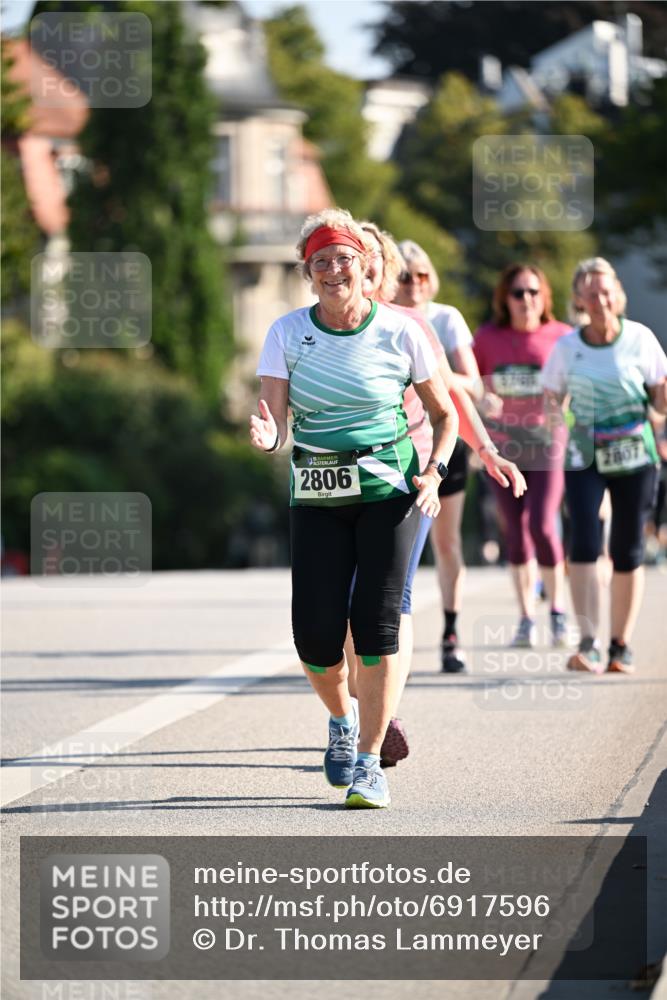 01.09.2024 - BARMER Alsterlauf Dr. Thomas Lammeyer http://msf.ph/oto/6917596 01.09.2024 09:50:07 Laufen 15, 2806, 2807 meine-sportfotos.de
