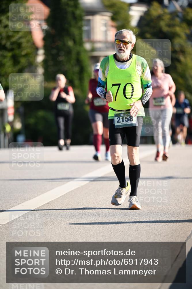 01.09.2024 - BARMER Alsterlauf Dr. Thomas Lammeyer http://msf.ph/oto/6917943 01.09.2024 09:50:16 Laufen 70, 2158 meine-sportfotos.de