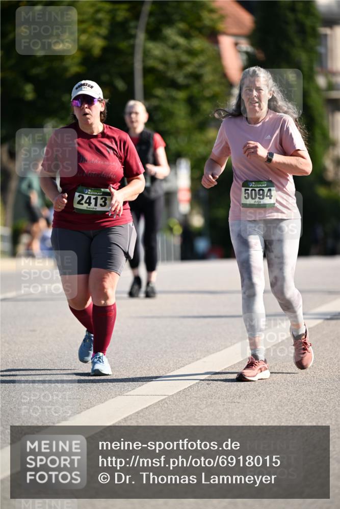 01.09.2024 - BARMER Alsterlauf Dr. Thomas Lammeyer http://msf.ph/oto/6918015 01.09.2024 09:50:22 Laufen 2413, 135, 5094 meine-sportfotos.de