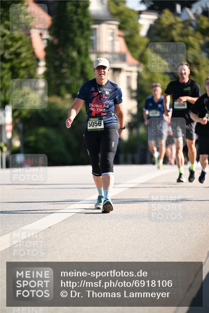 01.09.2024 - BARMER Alsterlauf Dr. Thomas Lammeyer http://msf.ph/oto/6918106 01.09.2024 09:50:25 Laufen 19, 5056 meine-sportfotos.de