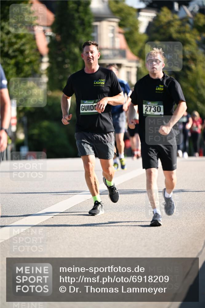 01.09.2024 - BARMER Alsterlauf Dr. Thomas Lammeyer http://msf.ph/oto/6918209 01.09.2024 09:50:30 Laufen 2730 meine-sportfotos.de