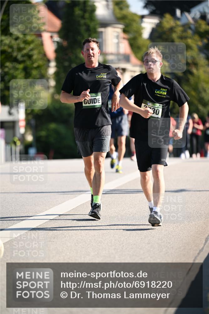 01.09.2024 - BARMER Alsterlauf Dr. Thomas Lammeyer http://msf.ph/oto/6918220 01.09.2024 09:50:30 Laufen 12, 30 meine-sportfotos.de