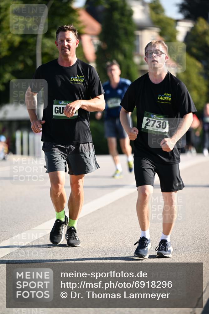 01.09.2024 - BARMER Alsterlauf Dr. Thomas Lammeyer http://msf.ph/oto/6918296 01.09.2024 09:50:32 Laufen 135, 5, 2730 meine-sportfotos.de