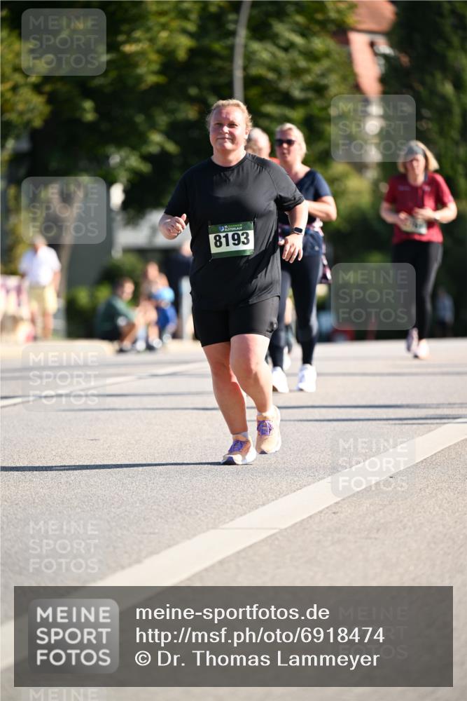 01.09.2024 - BARMER Alsterlauf Dr. Thomas Lammeyer http://msf.ph/oto/6918474 01.09.2024 09:50:44 Laufen 8193 meine-sportfotos.de