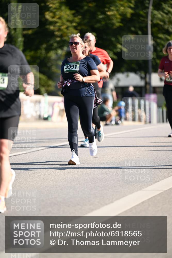 01.09.2024 - BARMER Alsterlauf Dr. Thomas Lammeyer http://msf.ph/oto/6918565 01.09.2024 09:50:47 Laufen 3, 3991, 1376 meine-sportfotos.de