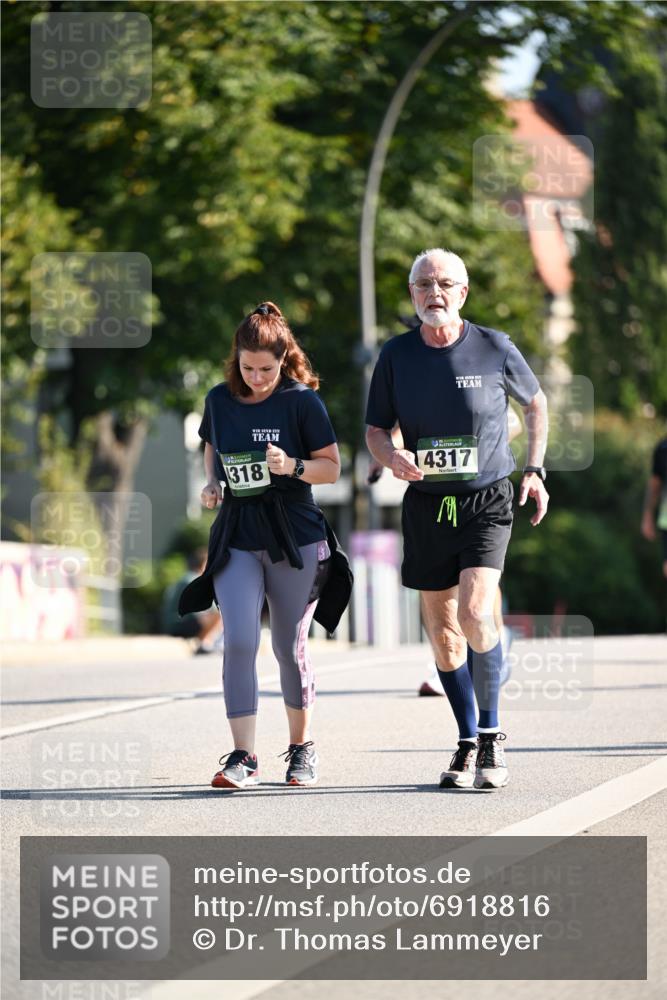 01.09.2024 - BARMER Alsterlauf Dr. Thomas Lammeyer http://msf.ph/oto/6918816 01.09.2024 09:50:59 Laufen 318, 4317 meine-sportfotos.de