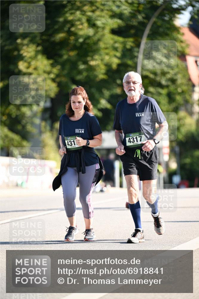 01.09.2024 - BARMER Alsterlauf Dr. Thomas Lammeyer http://msf.ph/oto/6918841 01.09.2024 09:51:00 Laufen 431, 4317 meine-sportfotos.de
