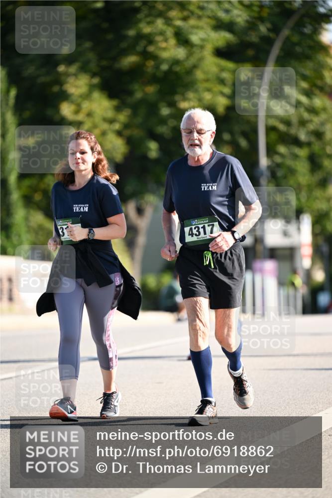 01.09.2024 - BARMER Alsterlauf Dr. Thomas Lammeyer http://msf.ph/oto/6918862 01.09.2024 09:51:00 Laufen 31, 4317 meine-sportfotos.de