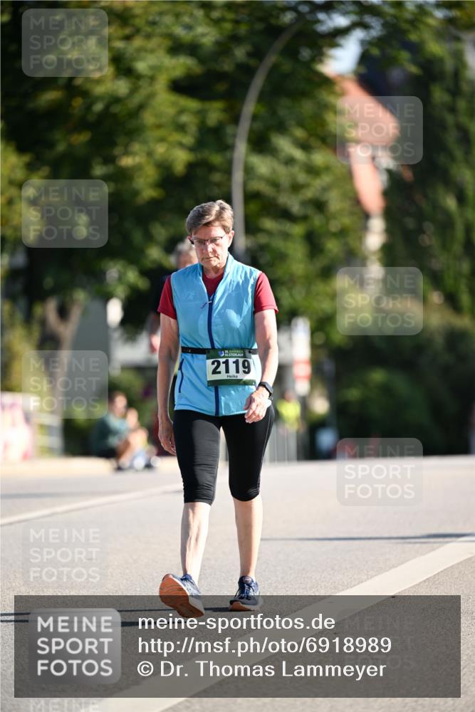 01.09.2024 - BARMER Alsterlauf Dr. Thomas Lammeyer http://msf.ph/oto/6918989 01.09.2024 09:51:07 Laufen 35, 2119 meine-sportfotos.de