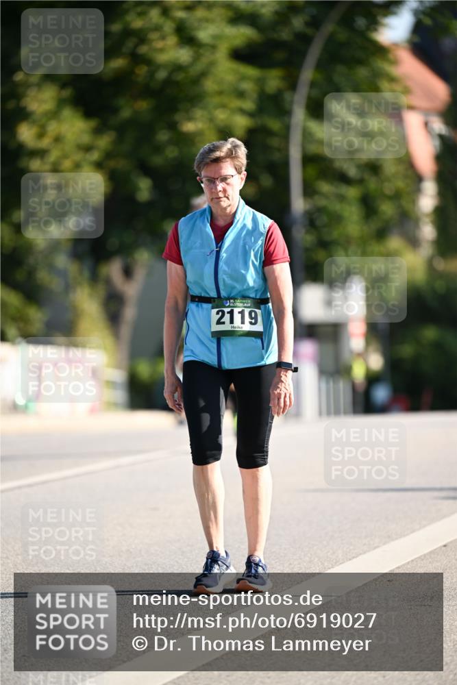 01.09.2024 - BARMER Alsterlauf Dr. Thomas Lammeyer http://msf.ph/oto/6919027 01.09.2024 09:51:08 Laufen 35, 2119 meine-sportfotos.de