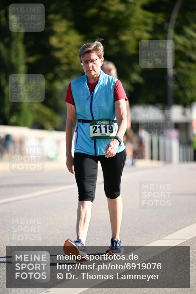 01.09.2024 - BARMER Alsterlauf Dr. Thomas Lammeyer http://msf.ph/oto/6919076 01.09.2024 09:51:09 Laufen 35, 2119 meine-sportfotos.de