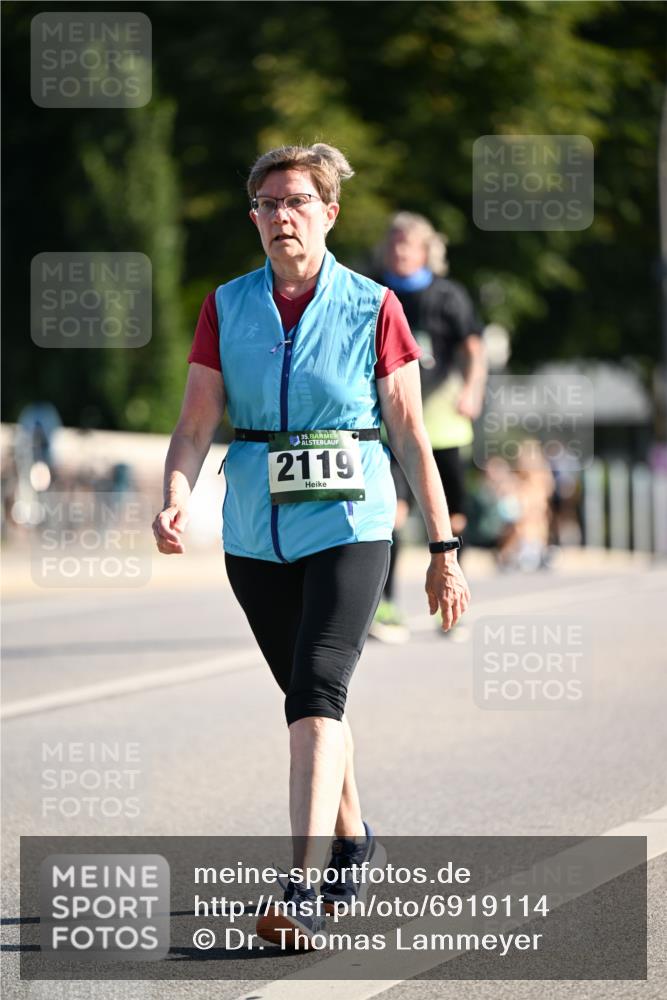 01.09.2024 - BARMER Alsterlauf Dr. Thomas Lammeyer http://msf.ph/oto/6919114 01.09.2024 09:51:10 Laufen 35, 2119 meine-sportfotos.de