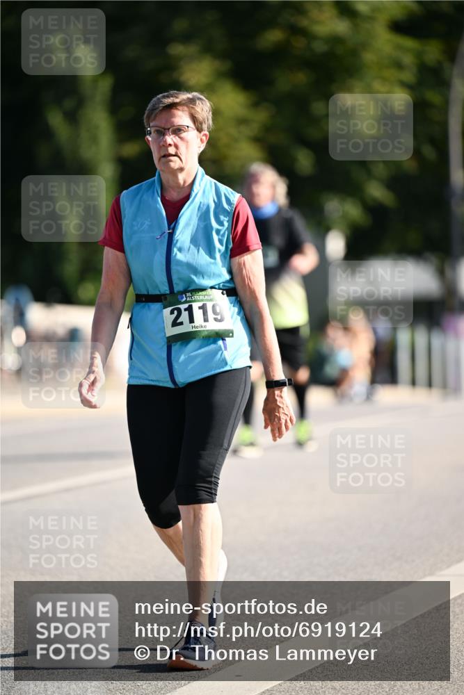 01.09.2024 - BARMER Alsterlauf Dr. Thomas Lammeyer http://msf.ph/oto/6919124 01.09.2024 09:51:10 Laufen 35, 2119 meine-sportfotos.de