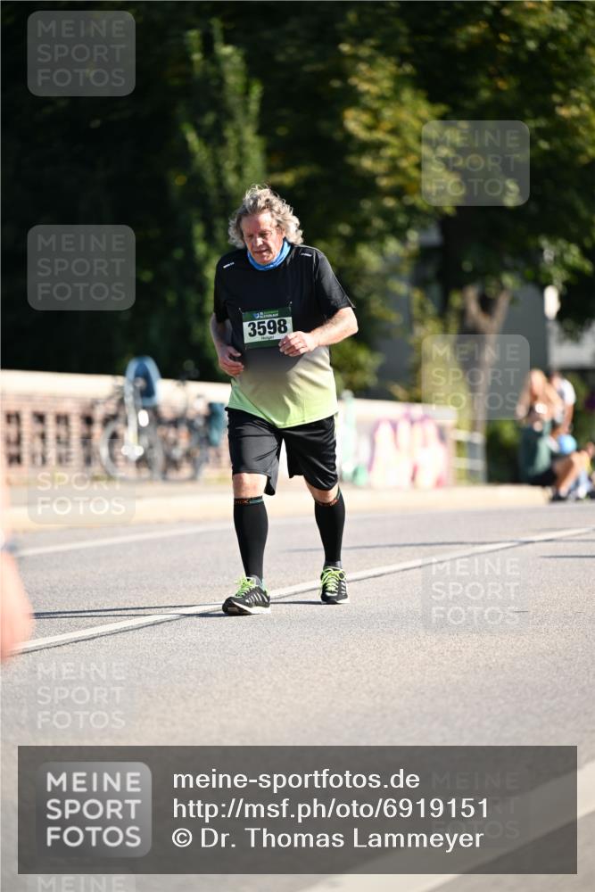 01.09.2024 - BARMER Alsterlauf Dr. Thomas Lammeyer http://msf.ph/oto/6919151 01.09.2024 09:51:12 Laufen 3598 meine-sportfotos.de