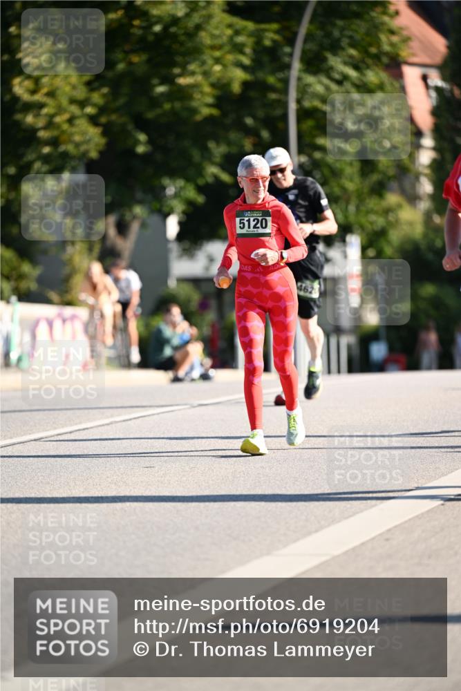 01.09.2024 - BARMER Alsterlauf Dr. Thomas Lammeyer http://msf.ph/oto/6919204 01.09.2024 09:51:14 Laufen 5120, 462 meine-sportfotos.de