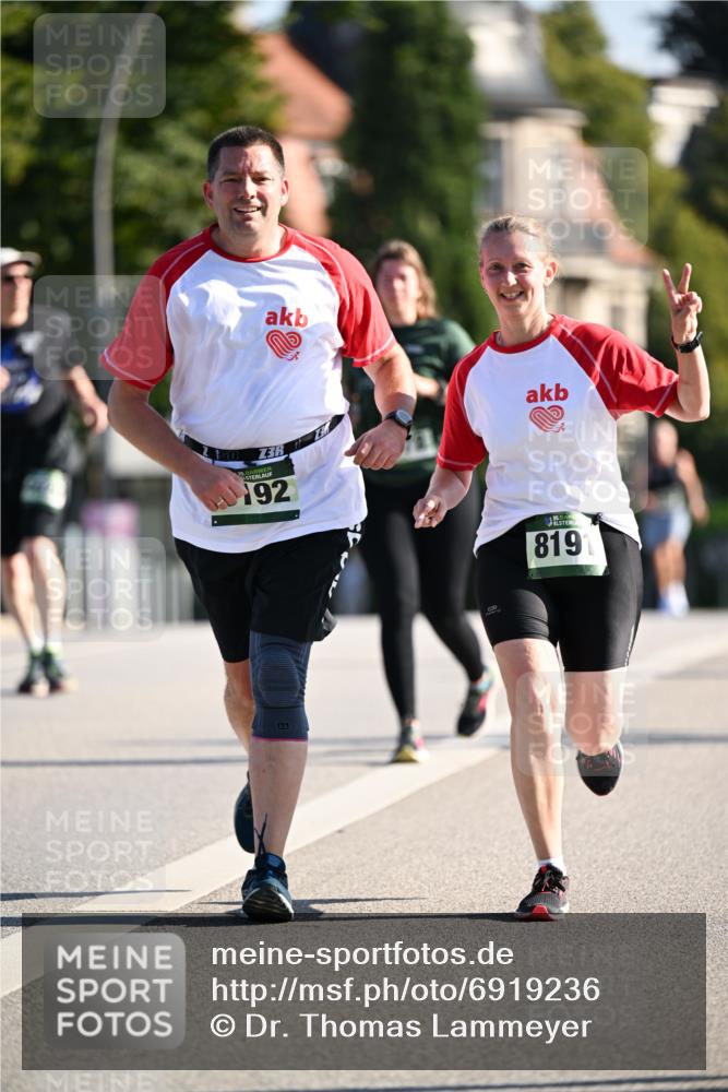 01.09.2024 - BARMER Alsterlauf Dr. Thomas Lammeyer http://msf.ph/oto/6919236 01.09.2024 09:51:15 Laufen 3, 35, 192, 819 meine-sportfotos.de