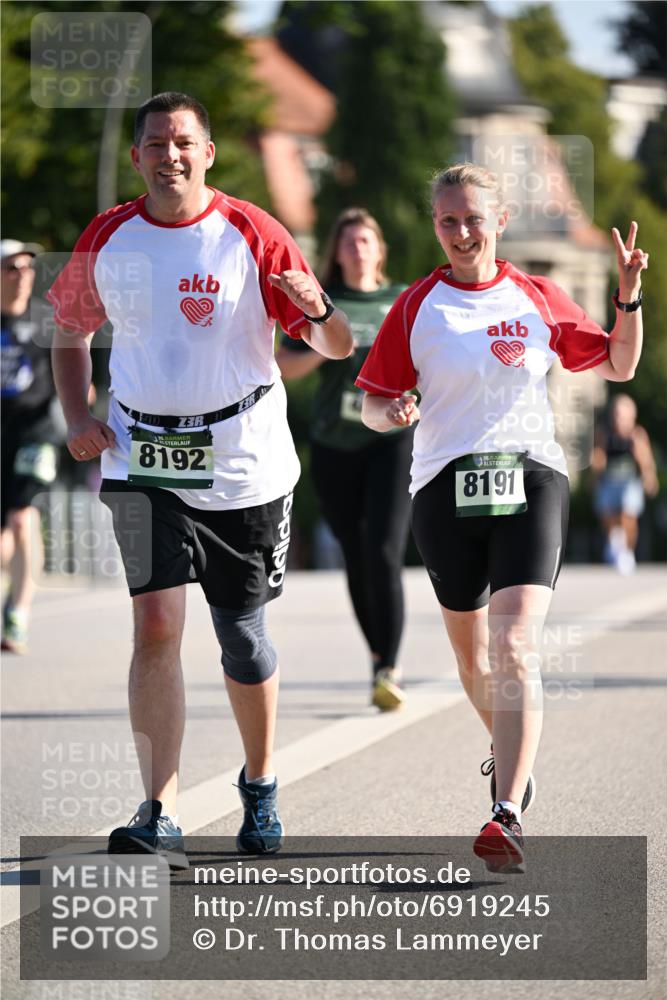 01.09.2024 - BARMER Alsterlauf Dr. Thomas Lammeyer http://msf.ph/oto/6919245 01.09.2024 09:51:15 Laufen 3, 35, 8192, 35, 8191 meine-sportfotos.de