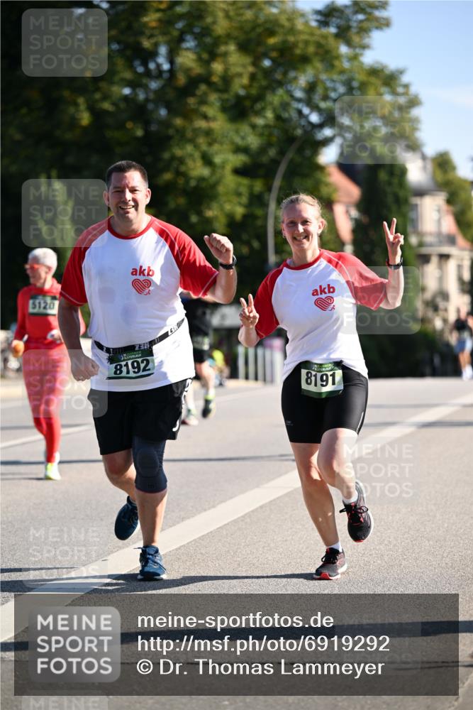 01.09.2024 - BARMER Alsterlauf Dr. Thomas Lammeyer http://msf.ph/oto/6919292 01.09.2024 09:51:17 Laufen 5120, 3, 8192, 8191 meine-sportfotos.de