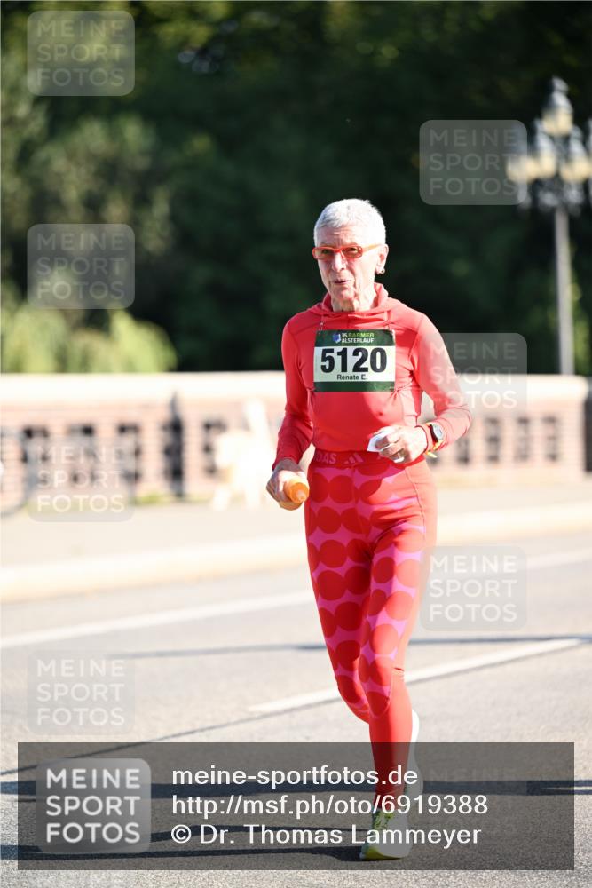 01.09.2024 - BARMER Alsterlauf Dr. Thomas Lammeyer http://msf.ph/oto/6919388 01.09.2024 09:51:20 Laufen 35, 5120 meine-sportfotos.de