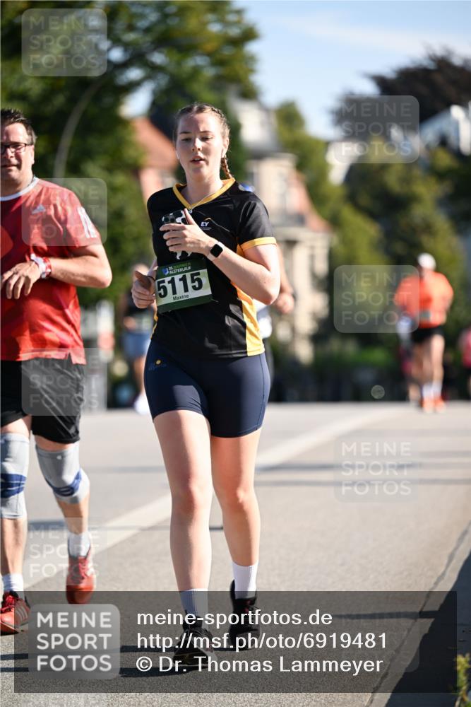 01.09.2024 - BARMER Alsterlauf Dr. Thomas Lammeyer http://msf.ph/oto/6919481 01.09.2024 09:51:25 Laufen 35, 5115 meine-sportfotos.de