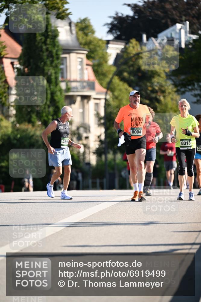 01.09.2024 - BARMER Alsterlauf Dr. Thomas Lammeyer http://msf.ph/oto/6919499 01.09.2024 09:51:29 Laufen 4696, 8004, 8313, 8313 meine-sportfotos.de