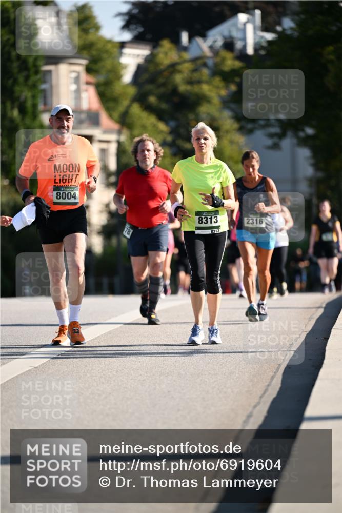 01.09.2024 - BARMER Alsterlauf Dr. Thomas Lammeyer http://msf.ph/oto/6919604 01.09.2024 09:51:32 Laufen 8004, 78, 8313, 8313, 2316 meine-sportfotos.de