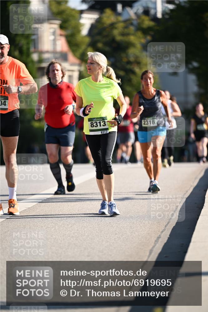 01.09.2024 - BARMER Alsterlauf Dr. Thomas Lammeyer http://msf.ph/oto/6919695 01.09.2024 09:51:34 Laufen 04, 8313, 8313, 2316 meine-sportfotos.de