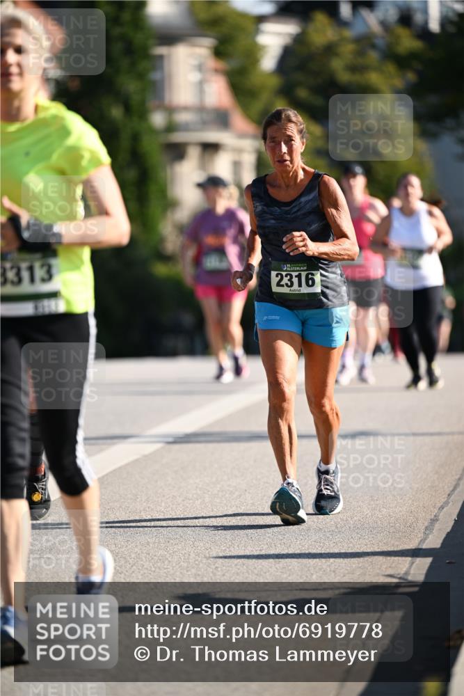 01.09.2024 - BARMER Alsterlauf Dr. Thomas Lammeyer http://msf.ph/oto/6919778 01.09.2024 09:51:37 Laufen 8313, 25, 2316 meine-sportfotos.de