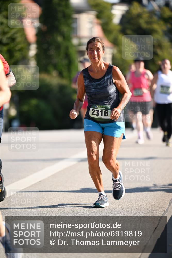 01.09.2024 - BARMER Alsterlauf Dr. Thomas Lammeyer http://msf.ph/oto/6919819 01.09.2024 09:51:38 Laufen 135, 2316 meine-sportfotos.de