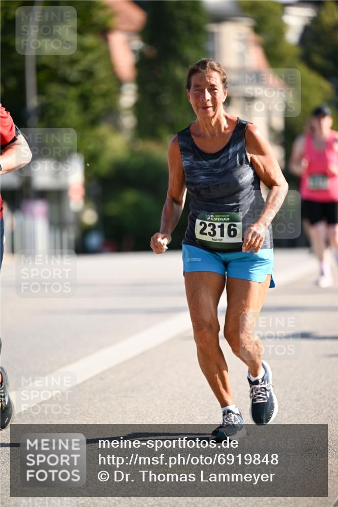 01.09.2024 - BARMER Alsterlauf Dr. Thomas Lammeyer http://msf.ph/oto/6919848 01.09.2024 09:51:39 Laufen 635, 2316 meine-sportfotos.de