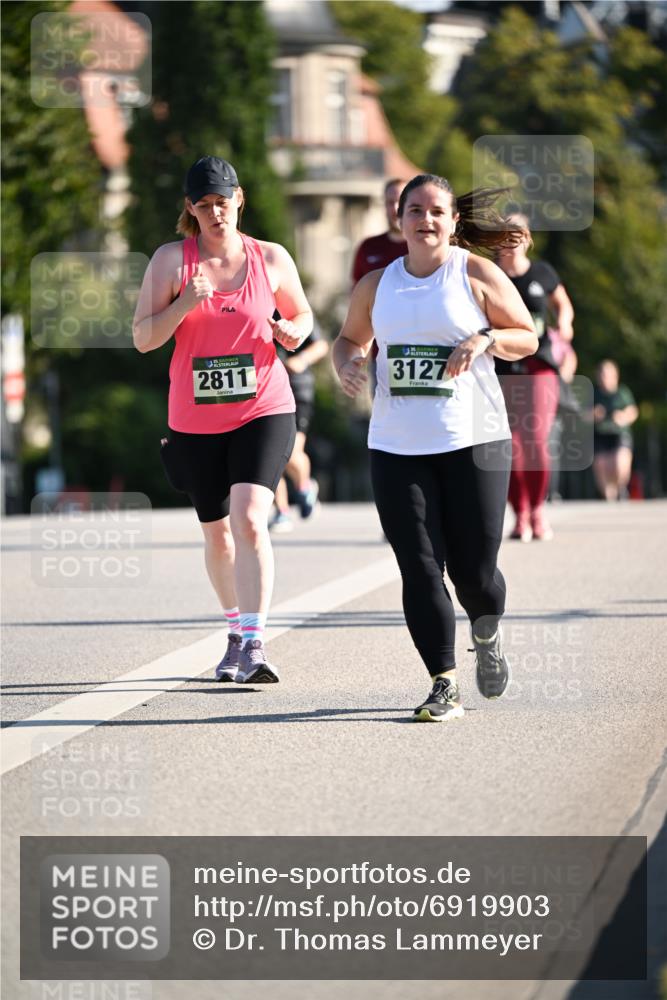 01.09.2024 - BARMER Alsterlauf Dr. Thomas Lammeyer http://msf.ph/oto/6919903 01.09.2024 09:51:43 Laufen 2811, 3127 meine-sportfotos.de