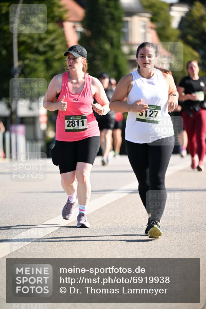 01.09.2024 - BARMER Alsterlauf Dr. Thomas Lammeyer http://msf.ph/oto/6919938 01.09.2024 09:51:44 Laufen 135, 2811, 127 meine-sportfotos.de