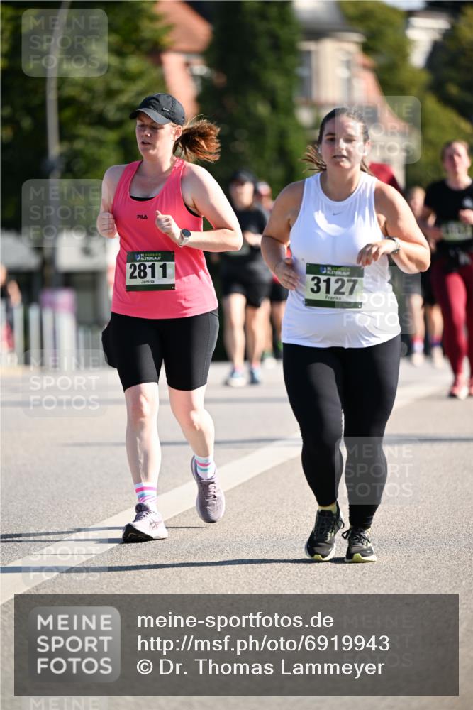 01.09.2024 - BARMER Alsterlauf Dr. Thomas Lammeyer http://msf.ph/oto/6919943 01.09.2024 09:51:44 Laufen 135, 2811, 135, 3127 meine-sportfotos.de