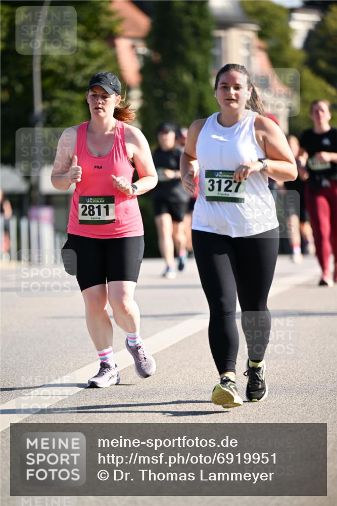 01.09.2024 - BARMER Alsterlauf Dr. Thomas Lammeyer http://msf.ph/oto/6919951 01.09.2024 09:51:44 Laufen 3127, 35, 2811 meine-sportfotos.de