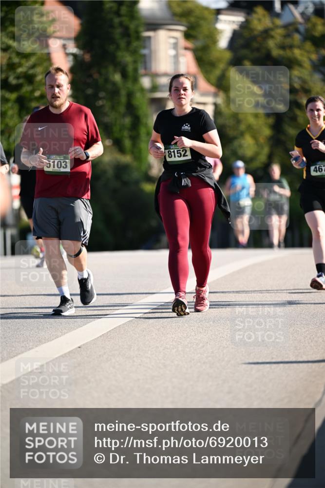 01.09.2024 - BARMER Alsterlauf Dr. Thomas Lammeyer http://msf.ph/oto/6920013 01.09.2024 09:51:47 Laufen 5103, 8152, 467 meine-sportfotos.de