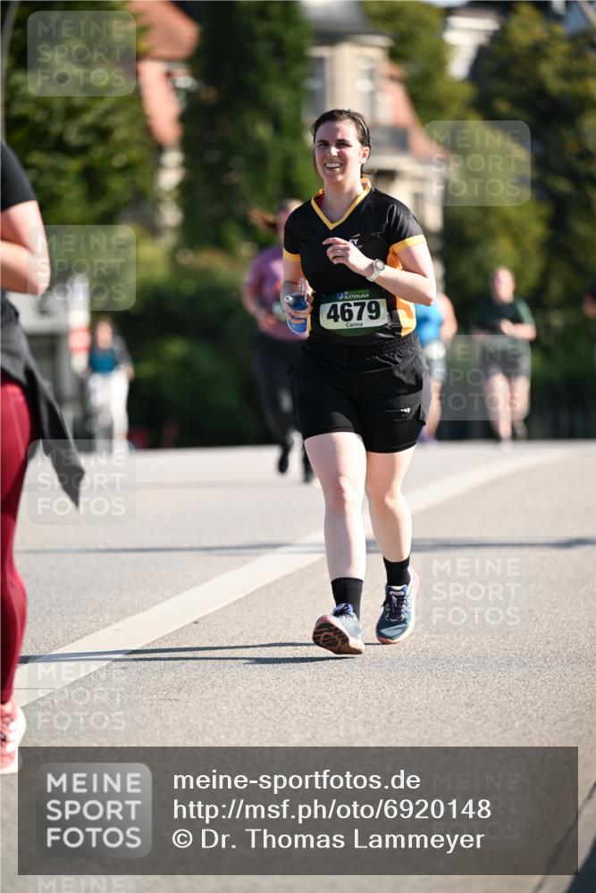 01.09.2024 - BARMER Alsterlauf Dr. Thomas Lammeyer http://msf.ph/oto/6920148 01.09.2024 09:51:51 Laufen 4679 meine-sportfotos.de