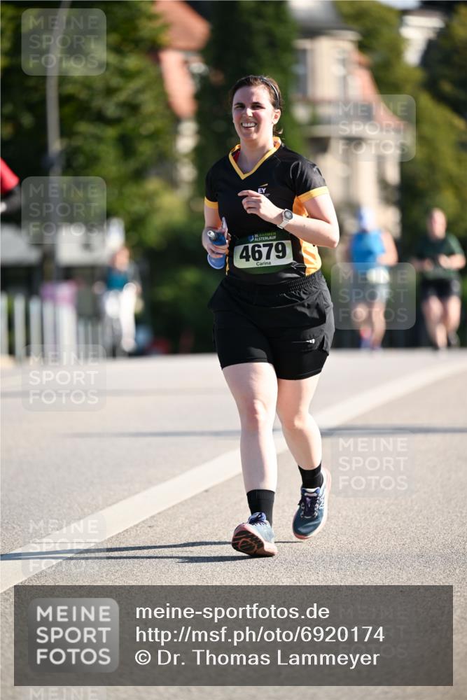 01.09.2024 - BARMER Alsterlauf Dr. Thomas Lammeyer http://msf.ph/oto/6920174 01.09.2024 09:51:52 Laufen 4679 meine-sportfotos.de