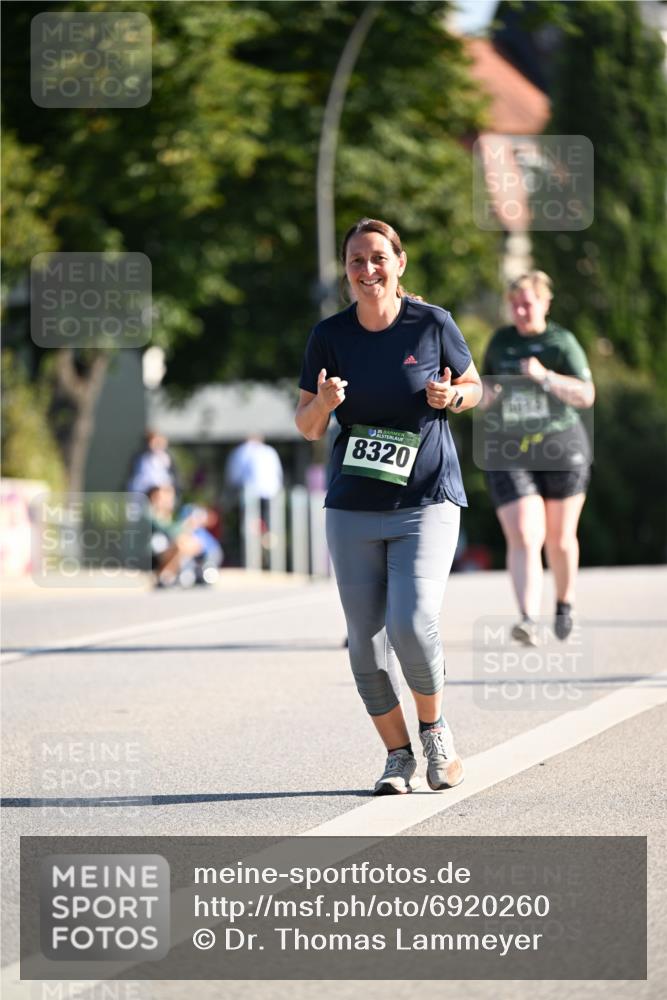 01.09.2024 - BARMER Alsterlauf Dr. Thomas Lammeyer http://msf.ph/oto/6920260 01.09.2024 09:52:01 Laufen 8320 meine-sportfotos.de