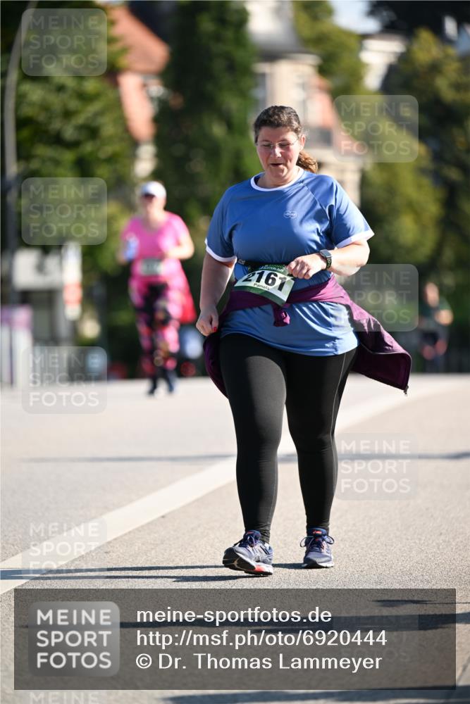 01.09.2024 - BARMER Alsterlauf Dr. Thomas Lammeyer http://msf.ph/oto/6920444 01.09.2024 09:52:09 Laufen 2161 meine-sportfotos.de