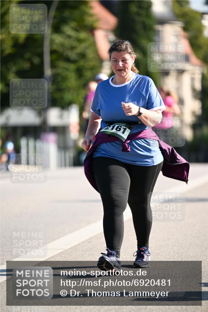 01.09.2024 - BARMER Alsterlauf Dr. Thomas Lammeyer http://msf.ph/oto/6920481 01.09.2024 09:52:10 Laufen 161 meine-sportfotos.de