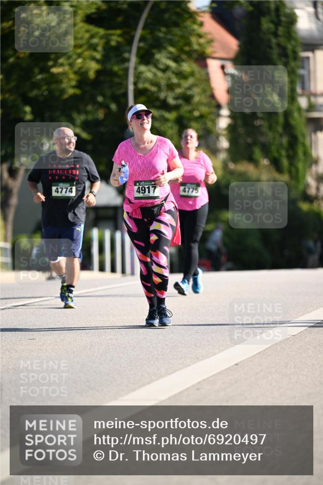 01.09.2024 - BARMER Alsterlauf Dr. Thomas Lammeyer http://msf.ph/oto/6920497 01.09.2024 09:52:13 Laufen 4774, 4917, 4775 meine-sportfotos.de