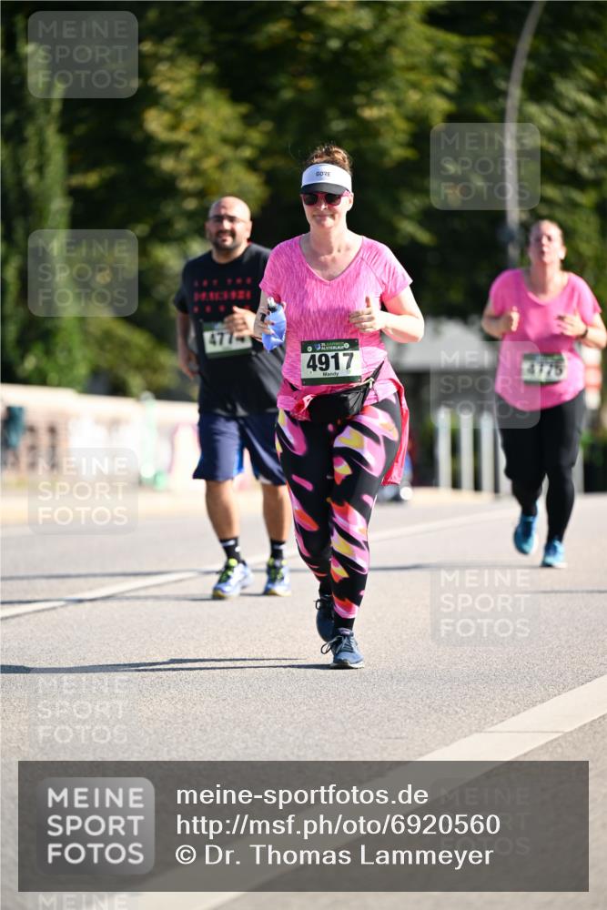 01.09.2024 - BARMER Alsterlauf Dr. Thomas Lammeyer http://msf.ph/oto/6920560 01.09.2024 09:52:15 Laufen 477, 4917, 4775 meine-sportfotos.de