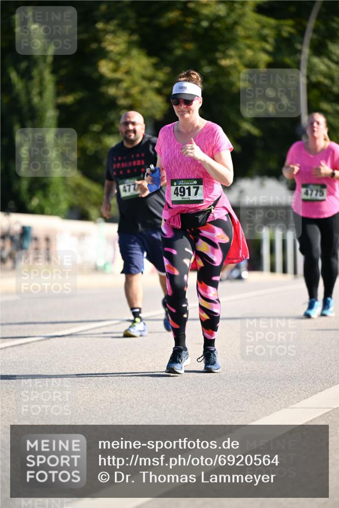 01.09.2024 - BARMER Alsterlauf Dr. Thomas Lammeyer http://msf.ph/oto/6920564 01.09.2024 09:52:15 Laufen 31, 477, 4917, 4775 meine-sportfotos.de