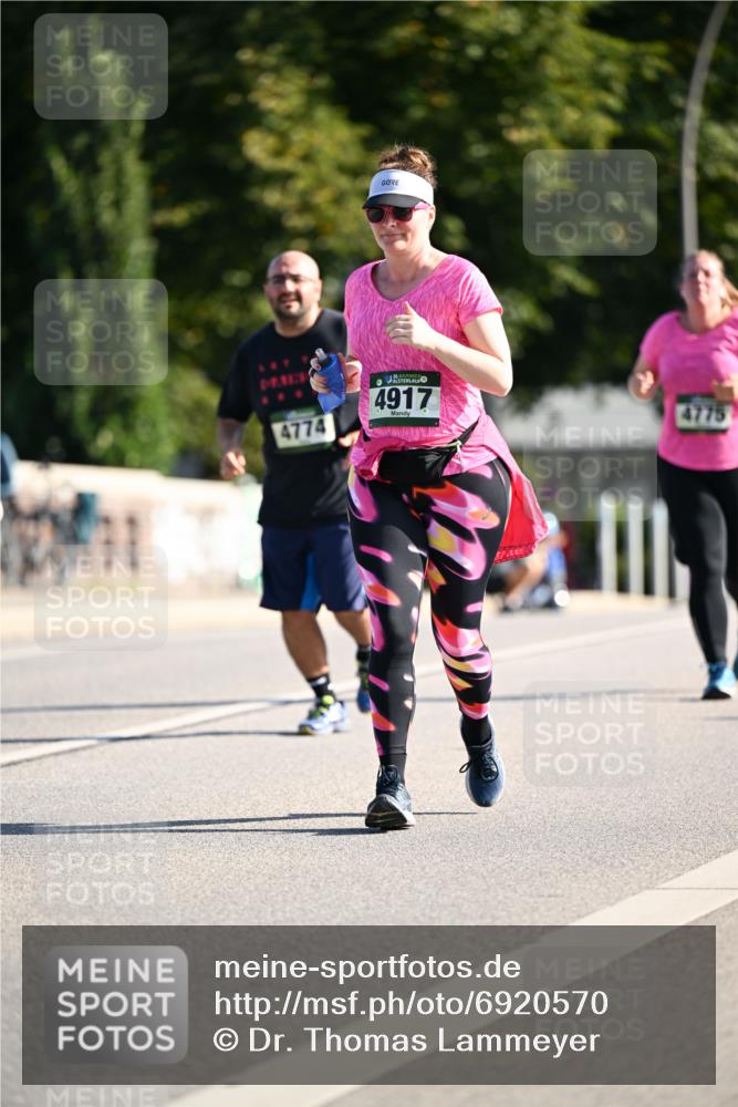 01.09.2024 - BARMER Alsterlauf Dr. Thomas Lammeyer http://msf.ph/oto/6920570 01.09.2024 09:52:15 Laufen 4774, 4917, 4775 meine-sportfotos.de