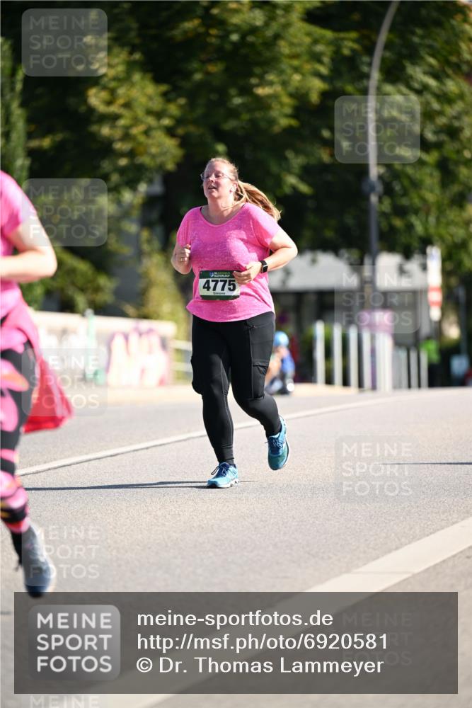 01.09.2024 - BARMER Alsterlauf Dr. Thomas Lammeyer http://msf.ph/oto/6920581 01.09.2024 09:52:17 Laufen 4775 meine-sportfotos.de
