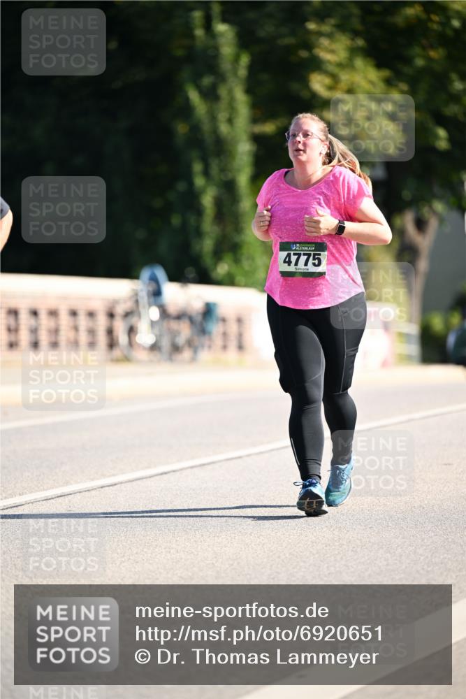 01.09.2024 - BARMER Alsterlauf Dr. Thomas Lammeyer http://msf.ph/oto/6920651 01.09.2024 09:52:18 Laufen 4775 meine-sportfotos.de