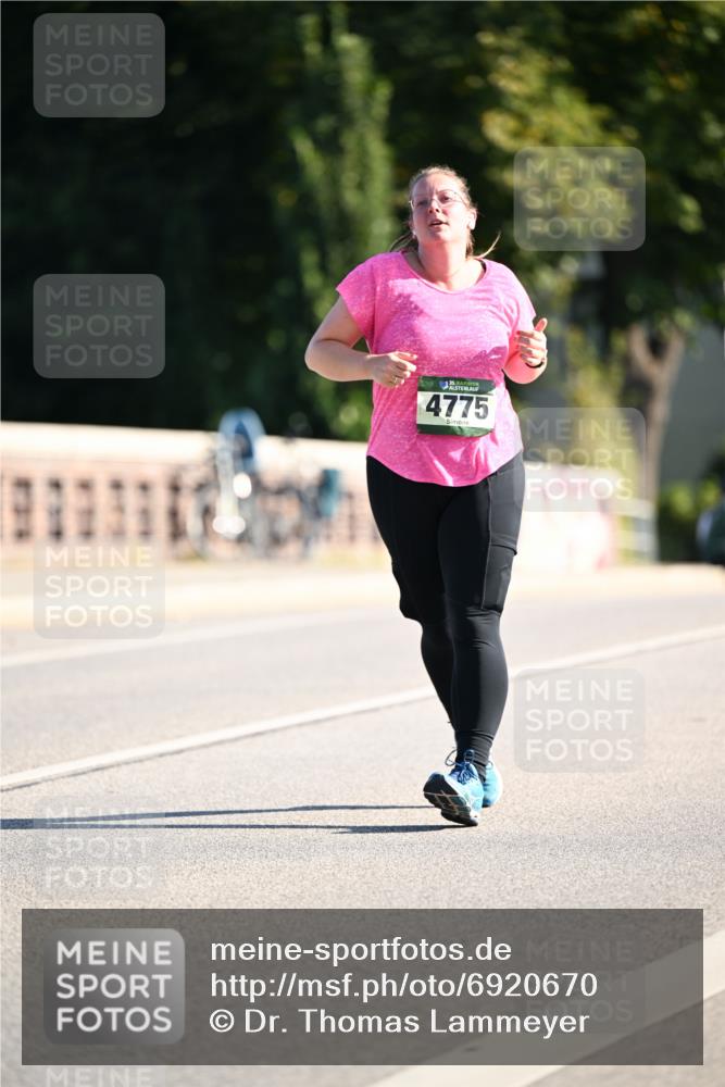 01.09.2024 - BARMER Alsterlauf Dr. Thomas Lammeyer http://msf.ph/oto/6920670 01.09.2024 09:52:19 Laufen 35, 4775 meine-sportfotos.de